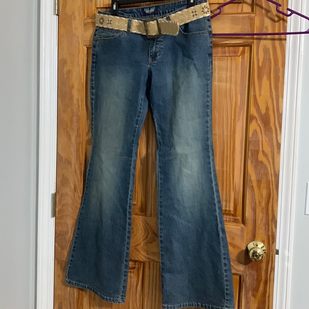 Angels Junior’s Jeans Size 11 bedazzled